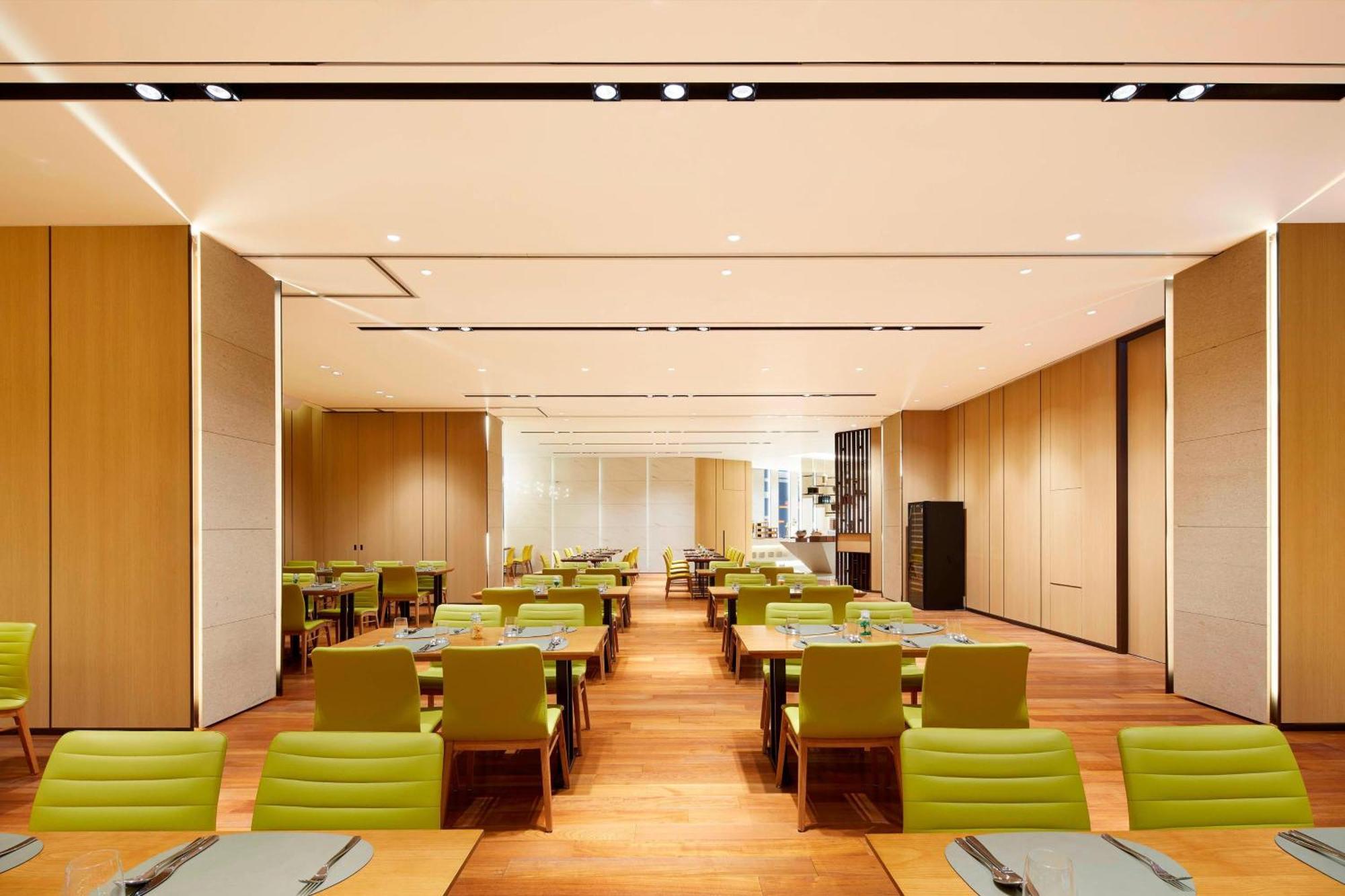 Aloft Myeongdong 4* Seoul
